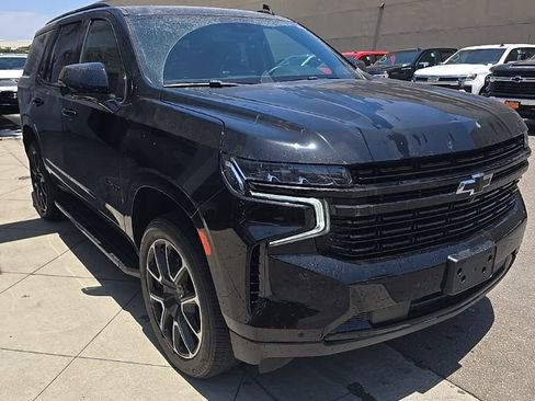 Used 2024 Chevrolet Tahoe RST w/ Luxury Package AWD/4WD image 2