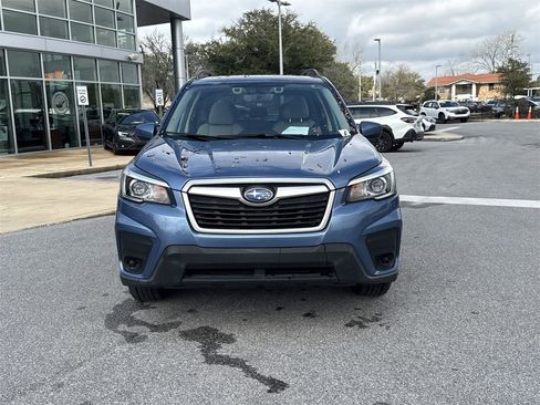 Used 2020 Subaru Forester Premium image 4