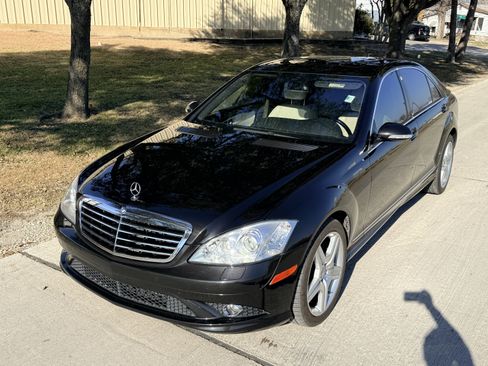 Used 2009 Mercedes-Benz S 550 image 2