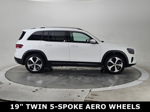 Certified 2025 Mercedes-Benz GLB 250 4MATIC image 3