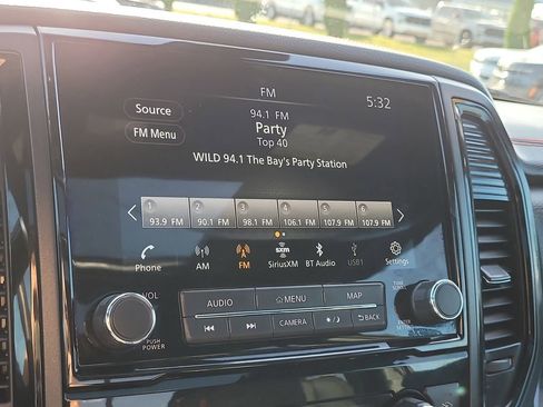 Used 2024 Nissan Titan PRO-4X w/ Pro-4x Convenience Package image 19