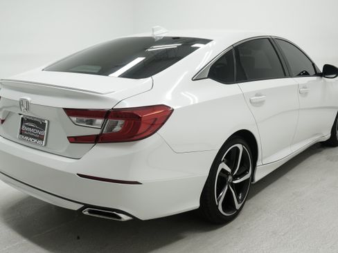 Used 2020 Honda Accord Sport image 4
