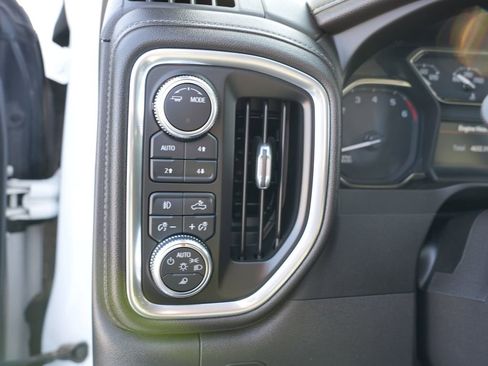 Used 2022 GMC Sierra 1500 SLT w/ SLT Premium Package image 16