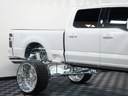 Used 2024 Ford F350 Limited AWD/4WD image 16