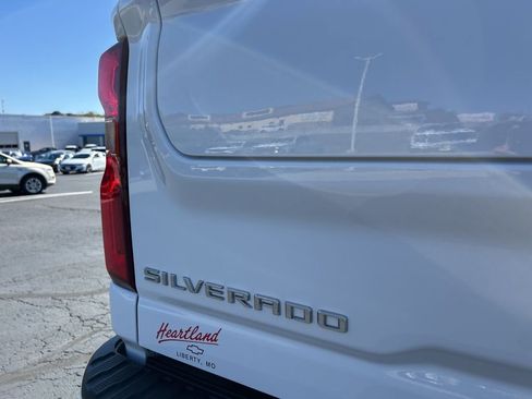 Used 2024 Chevrolet Silverado 2500 High Country w/ High Country Premium Package image 16