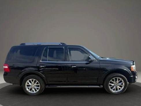 Used 2017 Ford Expedition Limited AWD/4WD image 4