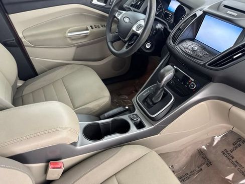 Used 2013 Ford Escape SE FWD image 21
