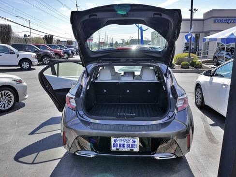 Used 2021 Toyota Corolla SE image 18