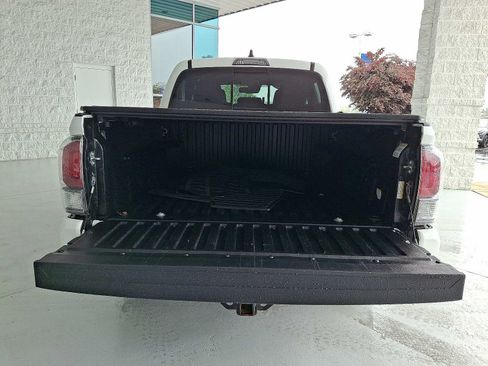 Used 2023 Toyota Tacoma TRD Sport AWD/4WD image 27