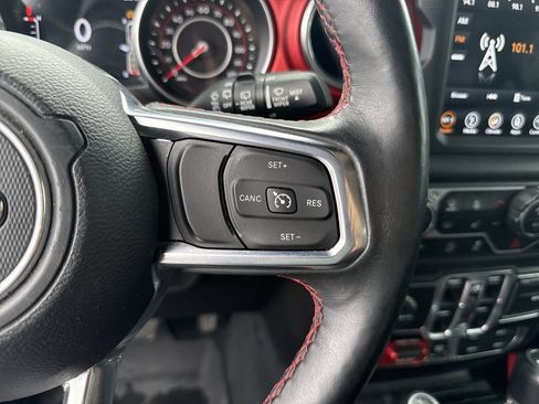 Used 2018 Jeep Wrangler Unlimited Rubicon AWD/4WD image 15