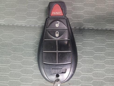 Used 2019 RAM 1500 Express AWD/4WD image 32