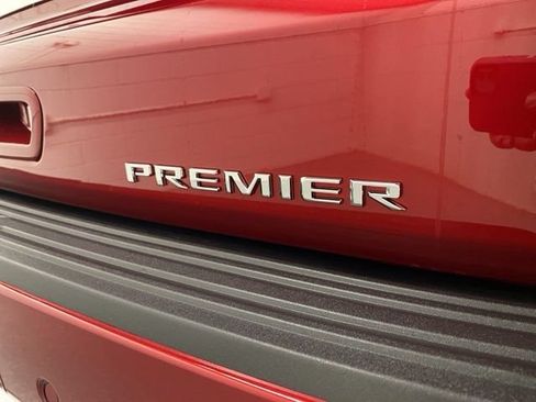 New 2026 Chevrolet Suburban Premier w/ Sun And Tow Package AWD/4WD image 12