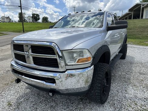 Used 2011 RAM 2500 SLT AWD/4WD image 11