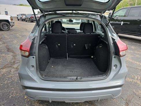Used 2024 Nissan Kicks SV FWD image 5