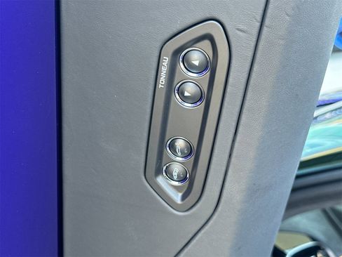 Used 2025 McLaren Artura Spider image 13