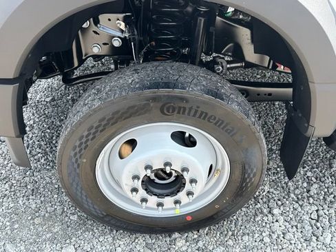 New 2026 Ford F550 4x4 Regular Cab Super Duty image 6