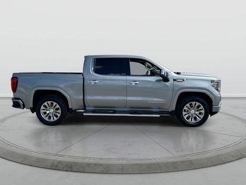 Used 2026 GMC Sierra 1500 Denali AWD/4WD image 9