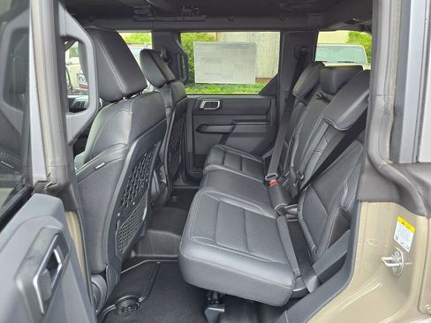 New 2026 Ford Bronco Big Bend w/ Black Diamond Package AWD/4WD image 15
