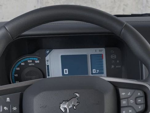 New 2025 Ford Bronco Badlands image 13
