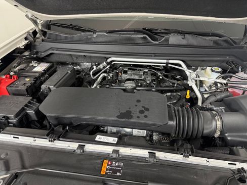 New 2026 Chevrolet Colorado ZR2 w/ Technology Package AWD/4WD image 38