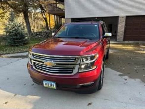 Used 2020 Chevrolet Tahoe Premier AWD/4WD image 3