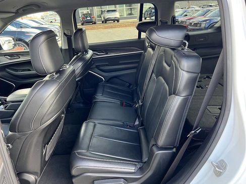 Used 2021 Jeep Grand Cherokee L Limited image 15