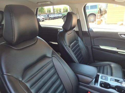 Certified 2023 Ford Edge SEL w/ Convenience Package AWD/4WD image 12