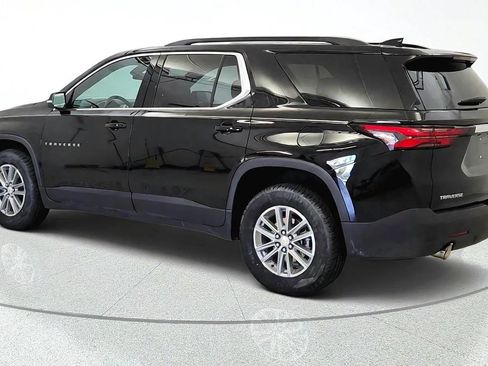 Used 2023 Chevrolet Traverse LT FWD image 5