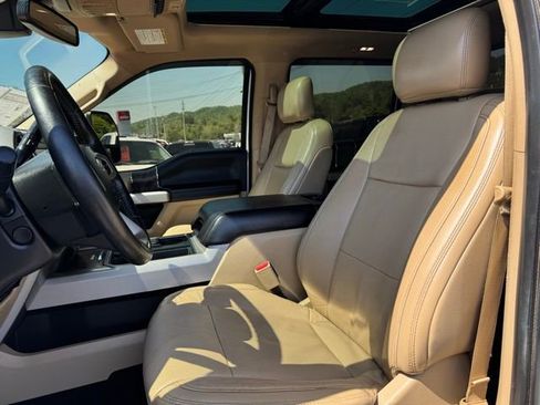 Used 2017 Ford F250 Lariat w/ Lariat Ultimate Package AWD/4WD image 10