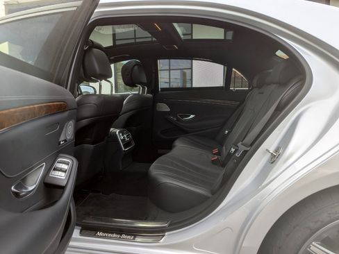 Used 2016 Mercedes-Benz S 550 4MATIC Sedan image 41