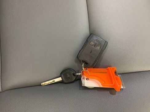 Used 2019 Chevrolet Silverado 2500 W/T image 38