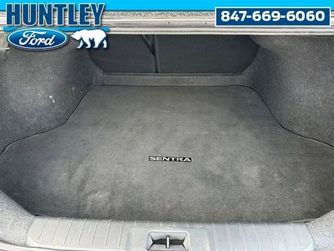 Used 2025 Nissan Sentra SV image 9