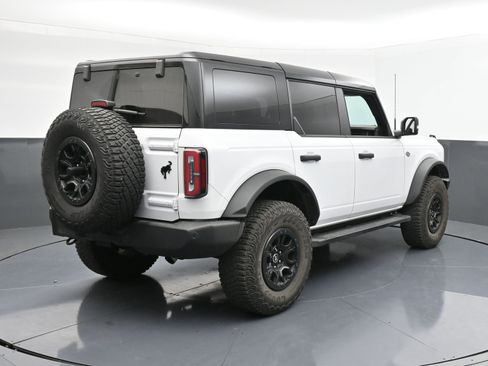 Used 2024 Ford Bronco Wildtrak image 8