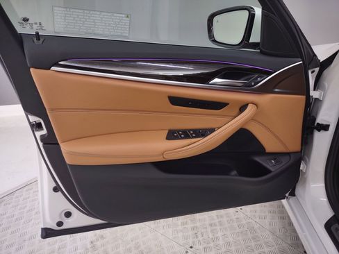 Certified 2023 BMW 530i 530i w/ Convenience Package image 23