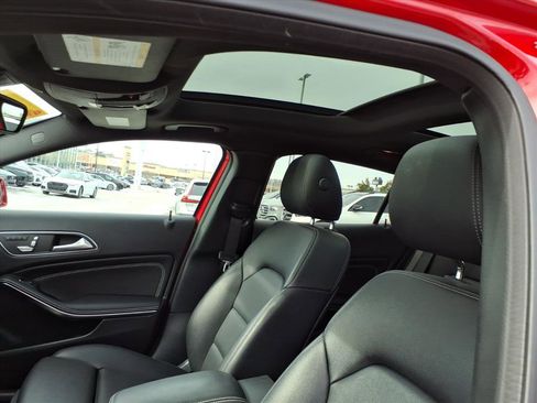 Certified 2019 Mercedes-Benz GLA 250 GLA 250 image 11