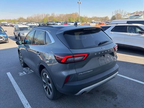 Used 2023 Ford Escape Platinum image 4
