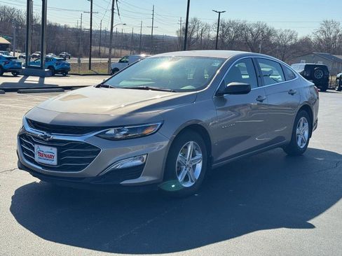 Used 2022 Chevrolet Malibu LS w/ LPO, Convenience Package 2 image 8