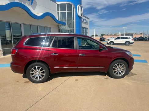 Used 2017 Buick Enclave Leather FWD image 11