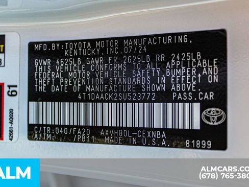 Used 2025 Toyota Camry LE image 39