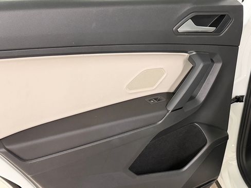 Used 2019 Volkswagen Tiguan SEL Premium R-Line FWD image 40