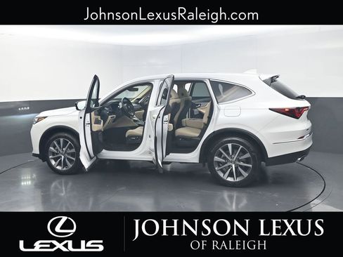 Used 2025 Acura MDX SH-AWD w/ Technology Package image 27