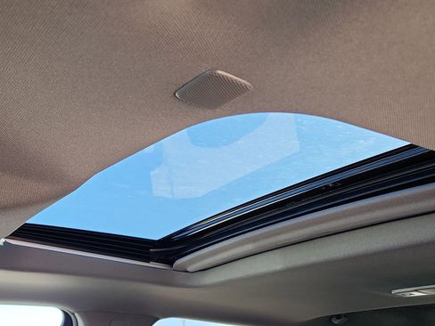 Used 2024 Chevrolet Silverado 2500 LTZ w/ LTZ Plus Package image 18