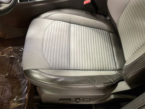 Used 2018 Ford Escape SE w/ SE Sport Appearance Package image 20