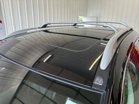 Used 2018 Nissan Rogue SL w/ Premium Package AWD/4WD image 8