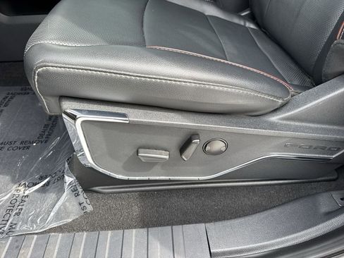 Used 2023 Ford F250 Lariat w/ Lariat Ultimate Package AWD/4WD image 41