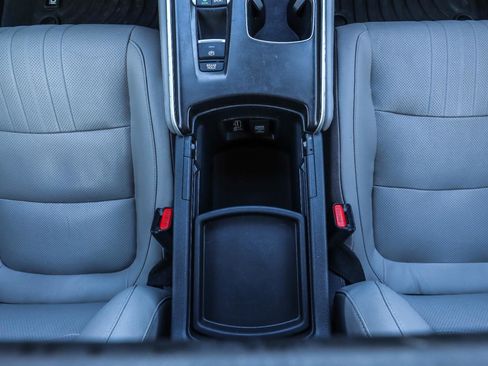 Used 2018 Honda Accord Touring image 31