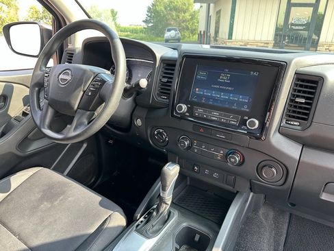 Used 2022 Nissan Frontier S w/ Technology Package AWD/4WD image 31
