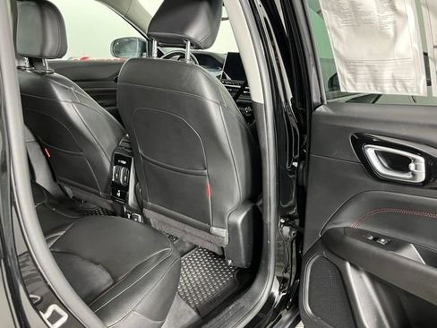 Used 2022 Jeep Compass Trailhawk w/ Trailhawk Convenience Group AWD/4WD image 28