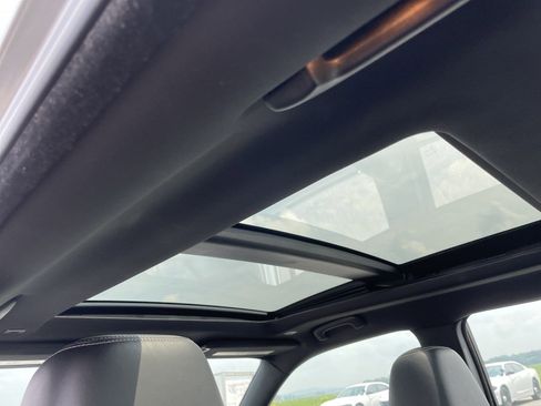 Certified 2022 Chrysler 300 S image 15