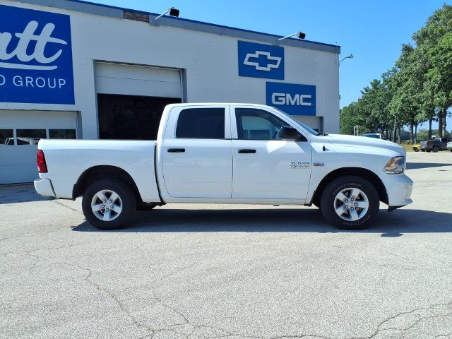 Used 2017 RAM 1500 Express AWD/4WD image 9